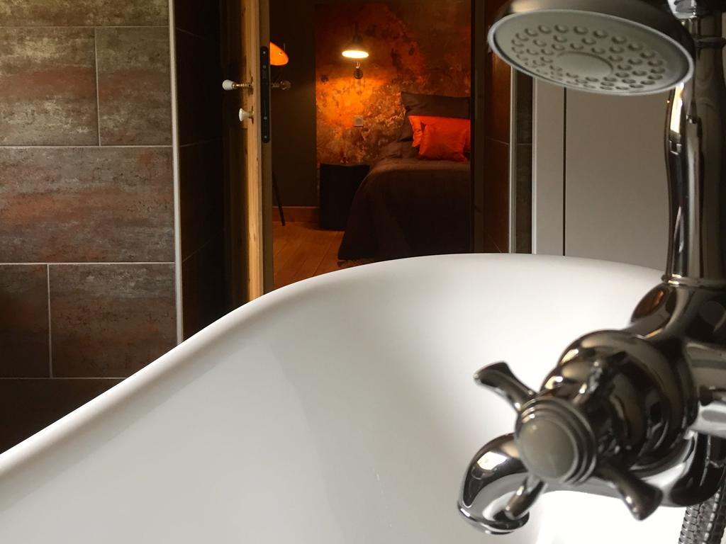 Au Moulin Des Fees - Maison D'Hotes Cascades Du Herisson Bonlieu Kamer foto